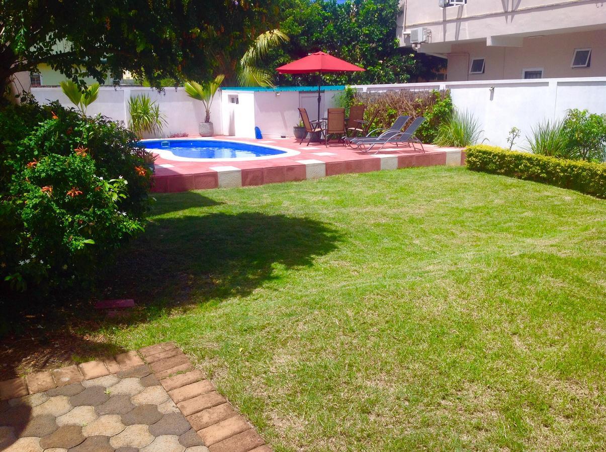 Cardamon Villa Is A 2 Bedroom With 1 Bathroom And Seperate Toilet Detached House With Ac And Swimming Pool , 5 Minutes Walk From Flic En Flac Public Beach Dış mekan fotoğraf