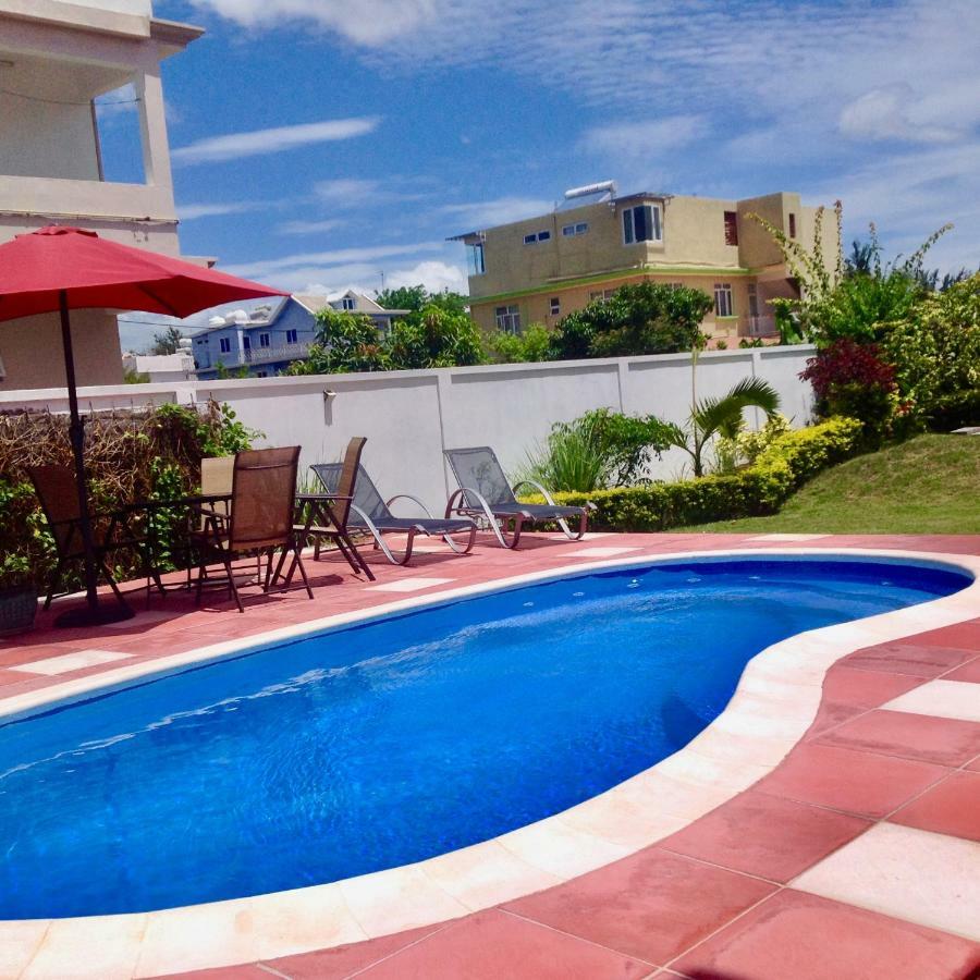 Cardamon Villa Is A 2 Bedroom With 1 Bathroom And Seperate Toilet Detached House With Ac And Swimming Pool , 5 Minutes Walk From Flic En Flac Public Beach Dış mekan fotoğraf