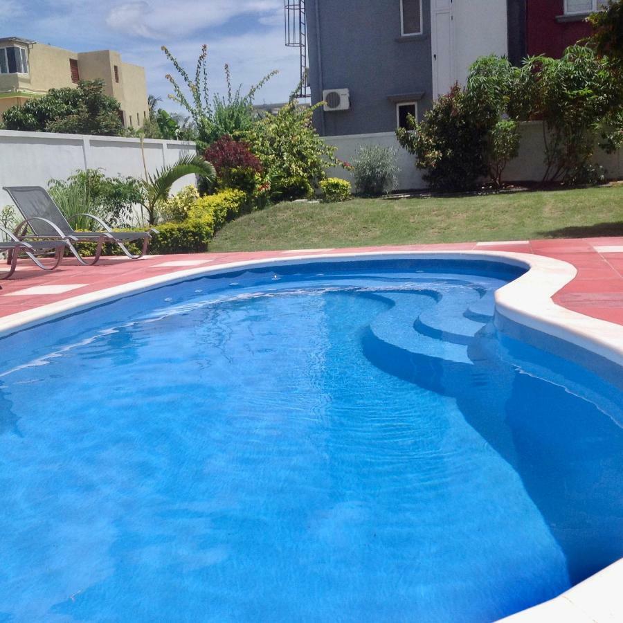 Cardamon Villa Is A 2 Bedroom With 1 Bathroom And Seperate Toilet Detached House With Ac And Swimming Pool , 5 Minutes Walk From Flic En Flac Public Beach Dış mekan fotoğraf