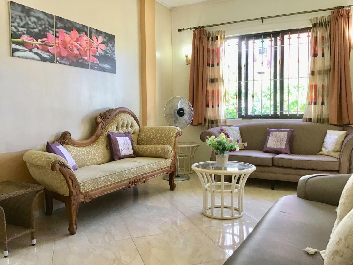 Cardamon Villa Is A 2 Bedroom With 1 Bathroom And Seperate Toilet Detached House With Ac And Swimming Pool , 5 Minutes Walk From Flic En Flac Public Beach Dış mekan fotoğraf